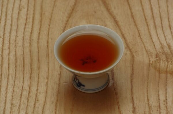 2006 Bulang Changtai Pu'er Bing Cha tmavý čaj – Obrázok 6