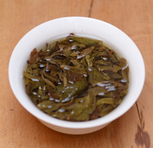 2017 Hekai Gu Shu Pu‘er Bing Cha tmavý čaj – Obrázok 5