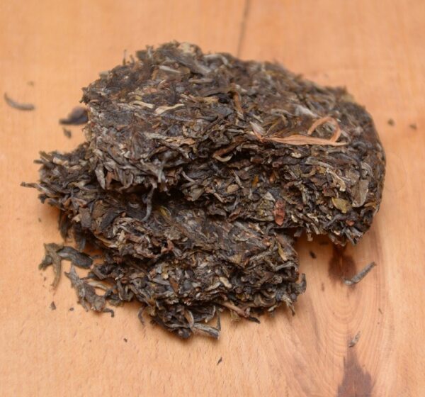 2017 Hekai Gu Shu Pu‘er Bing Cha tmavý čaj – Obrázok 11