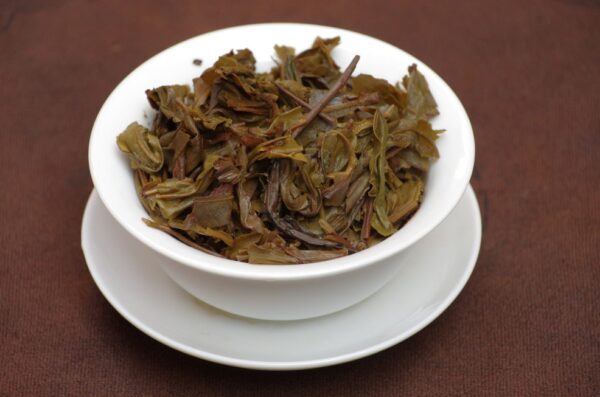 2017 Bing Dao Gu Shu Huang Pian Pu‘er Zhuan Cha tmavý čaj – Obrázok 5