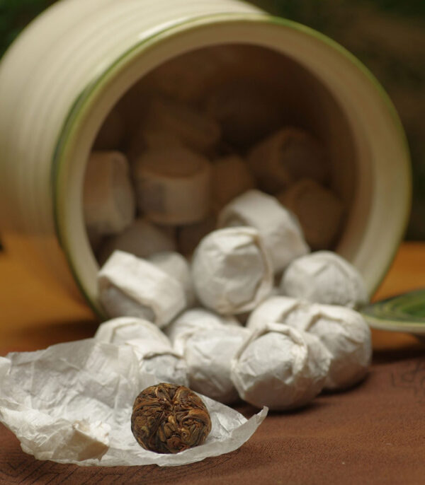 2016 Shi Kun Mu Meng Song Gu Shu Xiao Long Zhu Pu’er Cha tmavý čaj – Obrázok 2