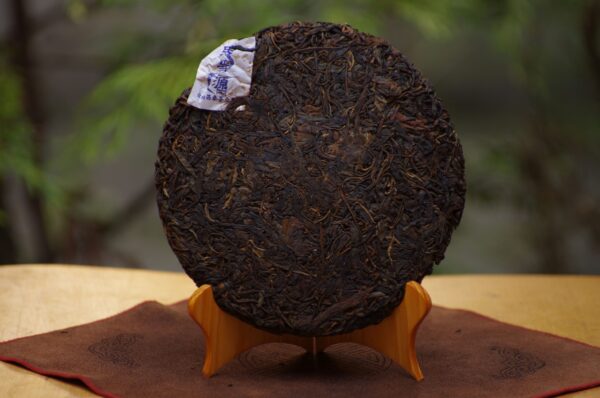 2006 Changtai Menghai Sheng Pu‘er Bing Cha tmavý čaj – Obrázok 4
