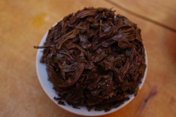 2006 Changtai Menghai Sheng Pu‘er Bing Cha tmavý čaj – Obrázok 7