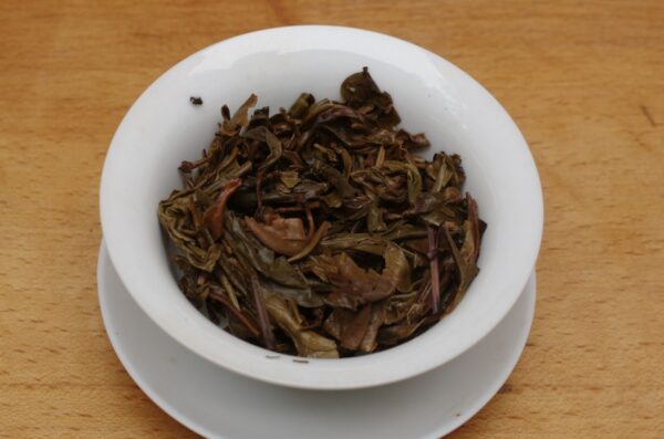 2017 Mangfei Ye Fang Pu‘er Bing Cha tmavý čaj – Obrázok 6