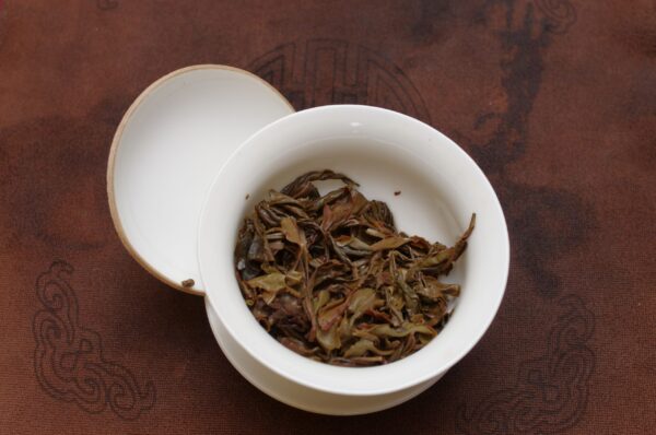 2020 Shi Kun Mu „Yun Ji“ Pu‘er Bing Cha tmavý čaj – Obrázok 10