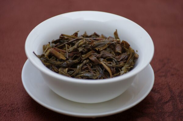 2007 Yi Pin Tang Yi Wu Pu‘er Bing Cha tmavý čaj – Obrázok 7