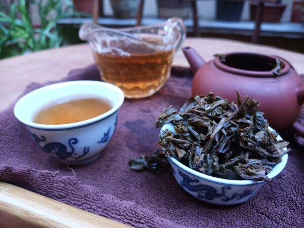 2010 Lincang Ye Fang Sheng Pu’er Zhuan Cha tmavý čaj – Obrázok 8