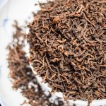 2018 Meng Song Gong Ting Shu Pu‘er San Cha tmavý čaj